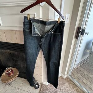 Levi's 501 Men's Straight Leg Jean size W33-L30 in blue denim
